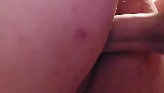 Domaltmalı bakış açısı amatör düzgün vücutlu kızı arkadan sikiyor