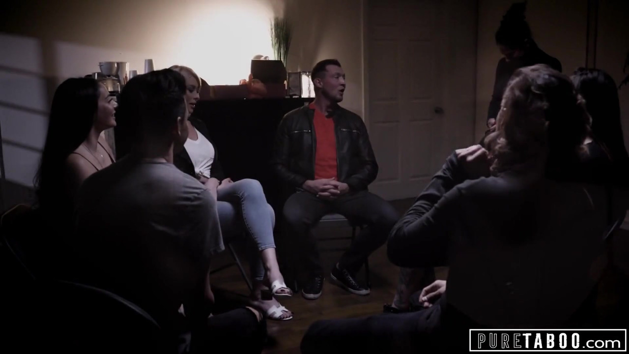 純粋なタブー、セクシートランスガールが悲しみの男をやる