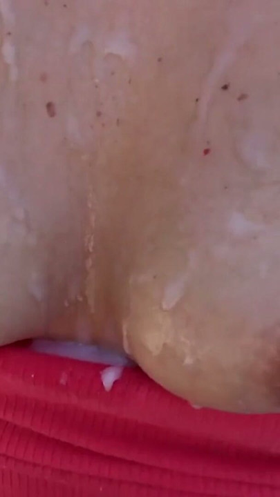 quick fuck at the pool ends in a cum shower | Clip 2