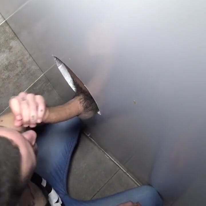 2 üst iri kalçalı inglory deliği tarafından sikiliyor