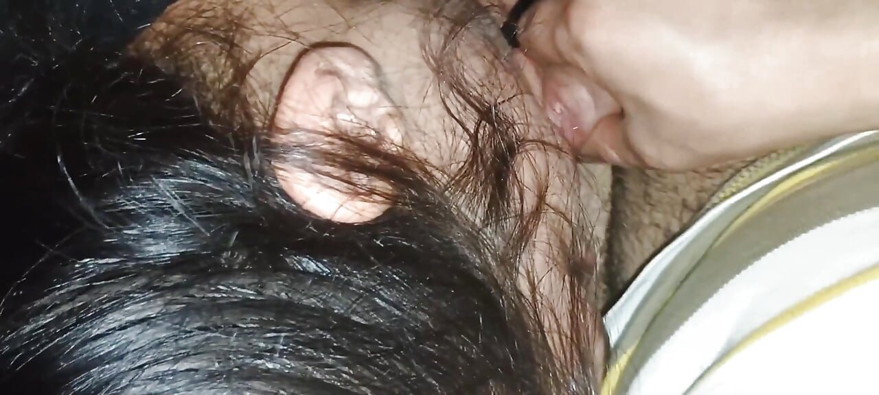 Stiefvater gibt mir einen Blowjob und fickt mich den ganzen Tag. Er hält mich nur in seinem Schwanz und gibt dir den Bauch im Band in mir