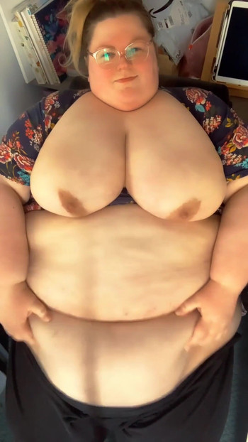 "ssbbw श्रीमती Apple मोटी पेट बिंबो रंडी से शानदार पल दिमाग पिघल जाता है और आपके वीर्य के लिए बेवकूफ हो जाता है"