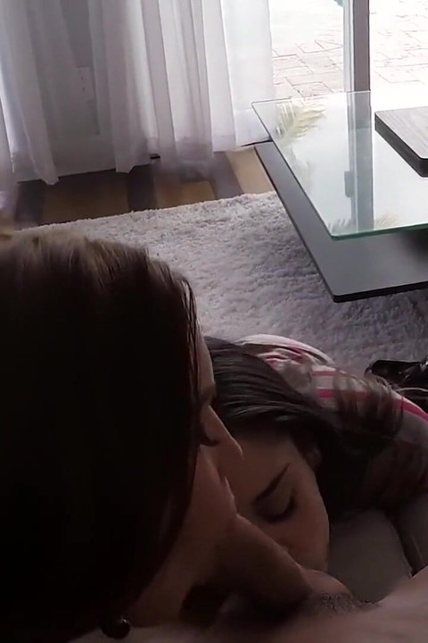 Mofos - Naughty Baby Sitter Ziggy Star Fucks with BF Tyler & Caught by Owner Diamond, Shocked - She Joins the Fun