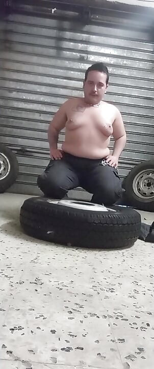 Hardcore Impact Play: Hard Paddling, Flogger e Dildo Fuck Session