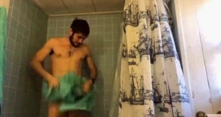 He streams his life