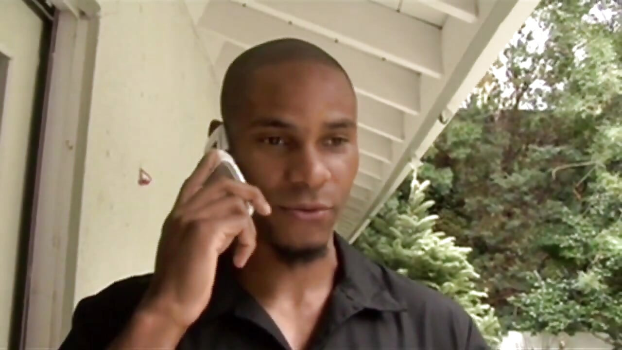 Ein riesiger schwarzer schwanz für eine böse milf auf der suche nach orgasmus