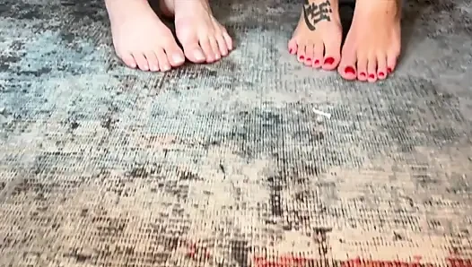 Girls Have Foot Fetishes Too