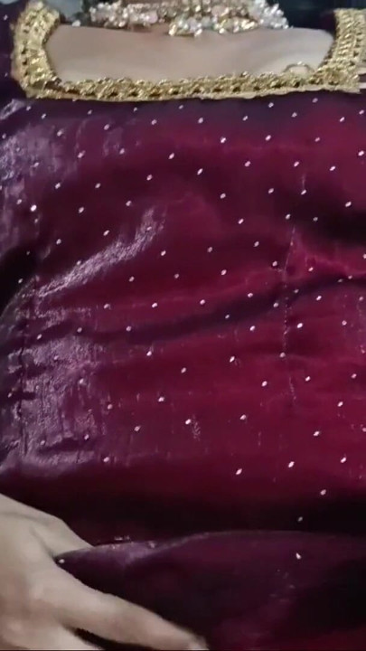 Tek vjenčanu pandžabsku bhabhi Vamika jebao je njezin muž | Isječak 1