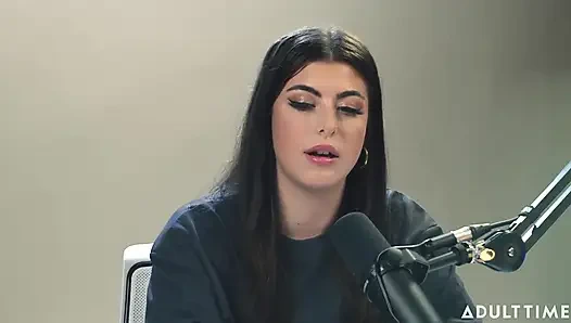 Gal ritchie: spiegler kız ve hentai sevgilisi | Adult Time Podcast