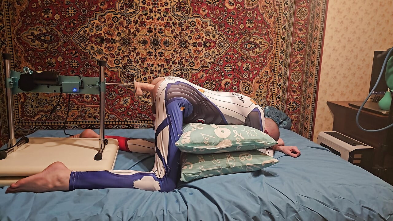 Sasha Earth solo boy cum hands free on a fucking machine homemade amateur