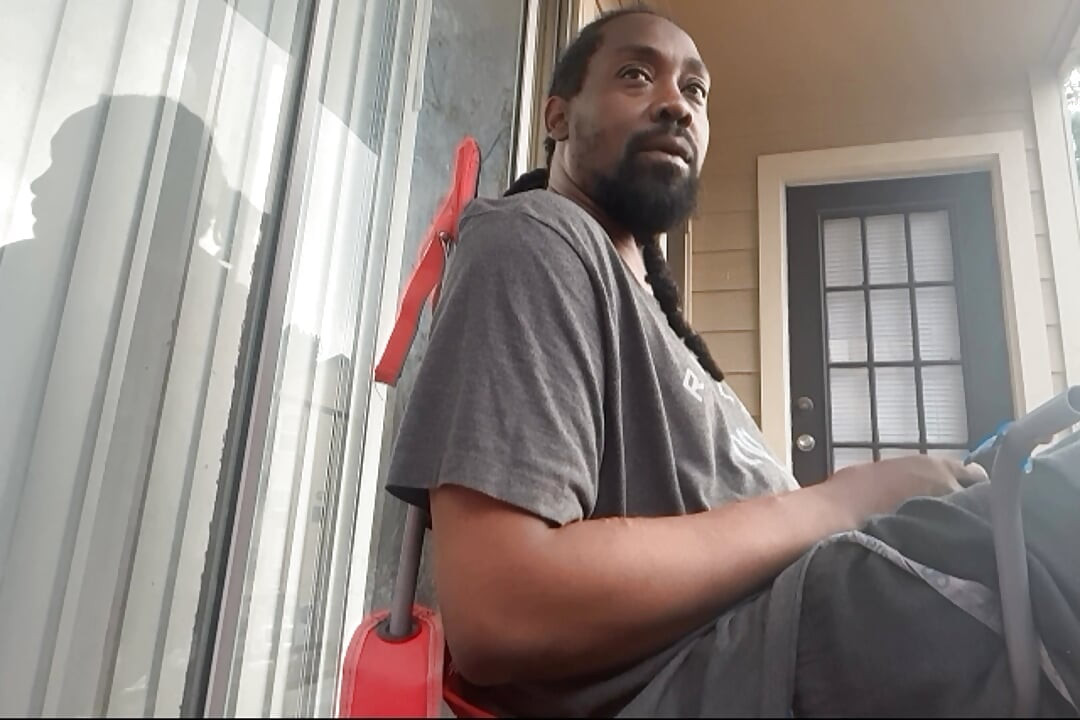 Cubby Da Po Hubby Off da Porch