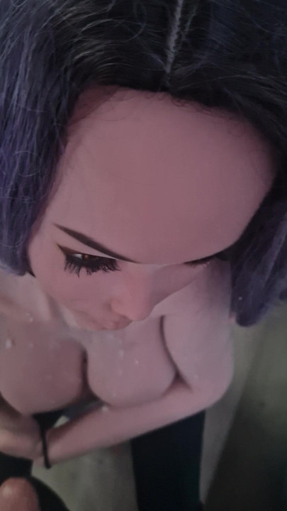 Epic moment ! I'm cumming for the first time on my girlfriend's tits! (Sexdoll RP)