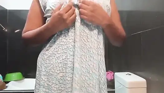 Pacar kulit hitamku yang seksi lia lin lagi asik bersenang-senang saat liburan