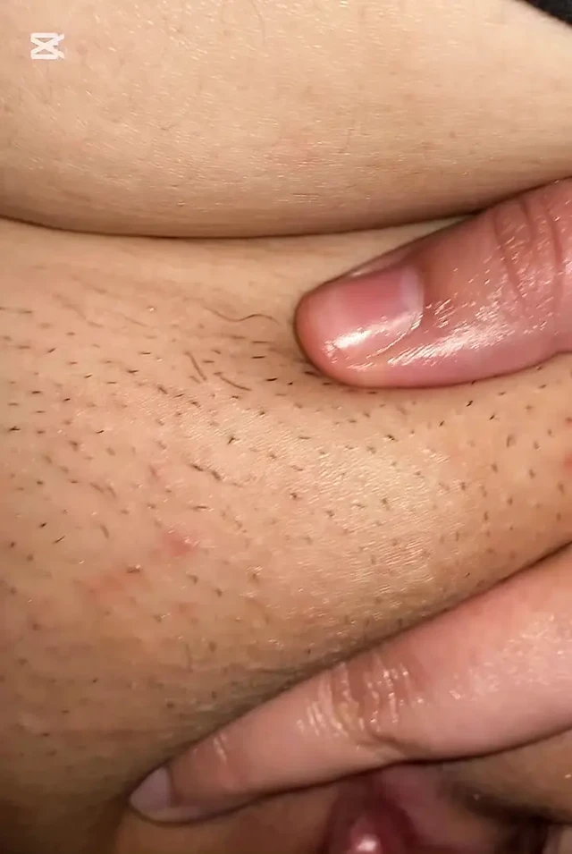 🔥 I rub my clit with a dildo until I end up screaming like a nymphomaniac
