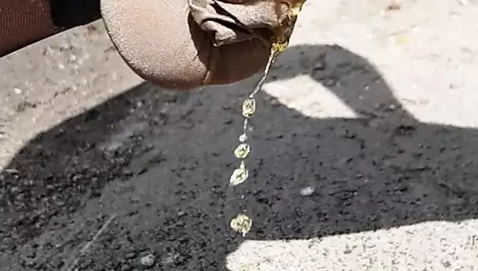 dışarıda işemek