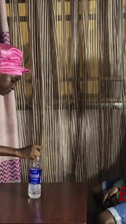 Detik menakjubkan dari "Cabaran botol menjadi salah"