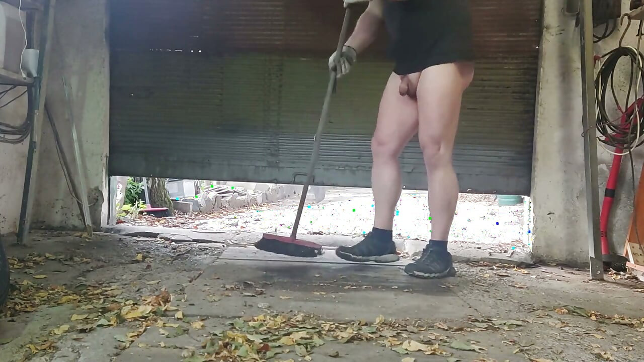 Stepdaddy Pissing and Play