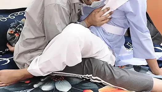 Video rekaman seks murid cantik india di rumah gurunya.