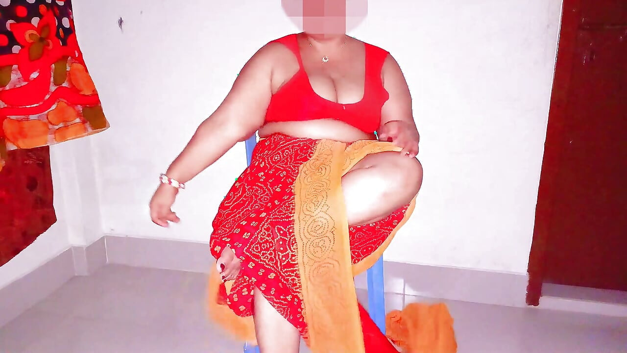 Desi beautiful woman showing her milky ass and fingering her pussy