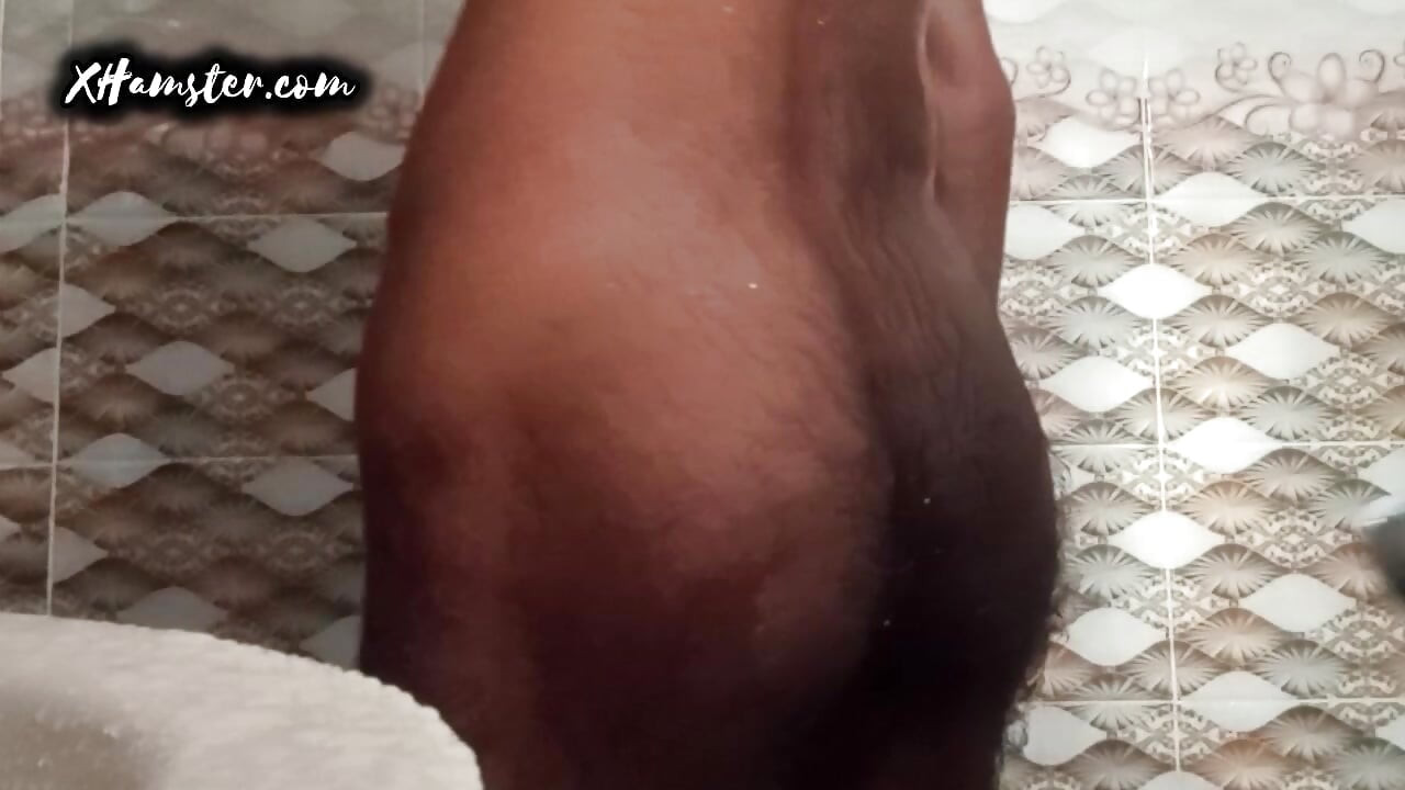Mi sono inondato con il mio pene sexy e ho scopato la mia ragazza