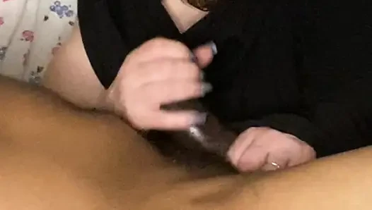 Die vollbusige milf-lehrerin lädt BBC zu hause zur edging-session in ihr schlafzimmer ein. Freches spielen mit spermafetisch