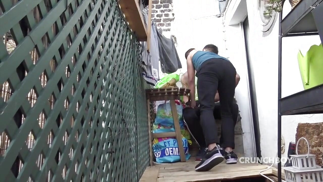 रिकार्डो टॉमी स्ट्रेट बॉय द्वारा कच्ची चुदाई