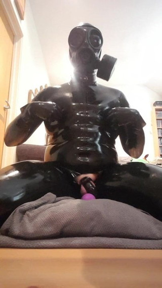 Full Rubber Chastity Cum