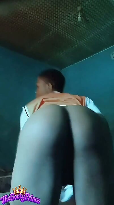 Mijn dikke kont hunkert naar een lul