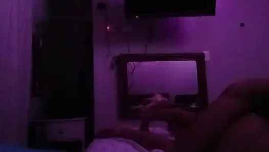 POV durchgeführt durch wand spiegel spiegel reflexion mexikanischer paare, die heißen verschwitzten sex Urfreaknastycouple haben