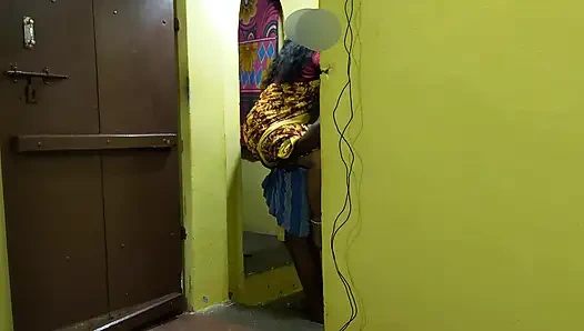 The House Owner, Aunty, Had Come to Collect Rent. I Engaged in Sexual Play with Her and Had Sex with That Mature Woman