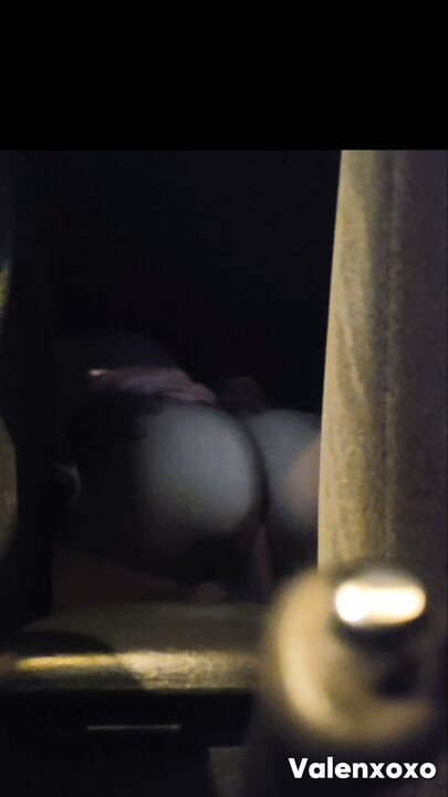 I Creampied my friend in the car
