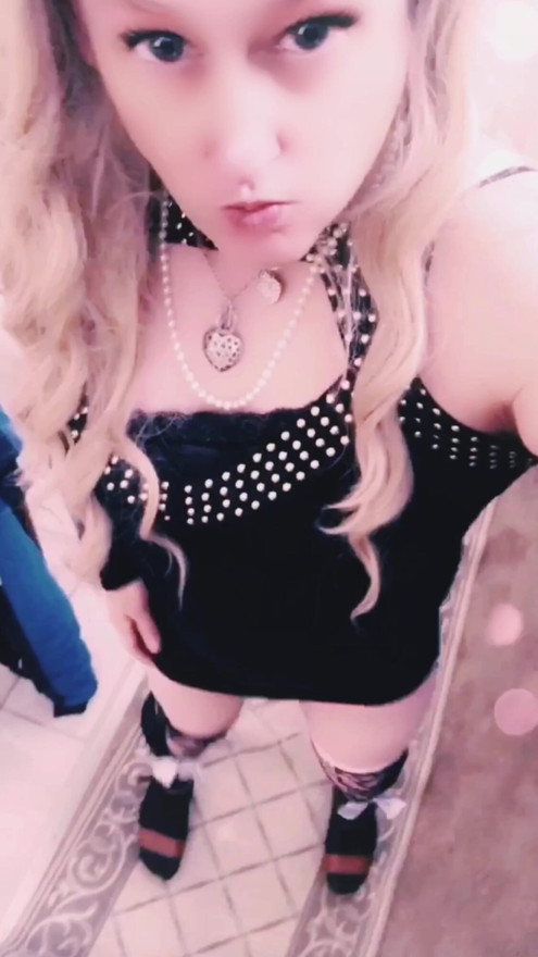 Am I a boy or a girl or something else????? Watch and see!