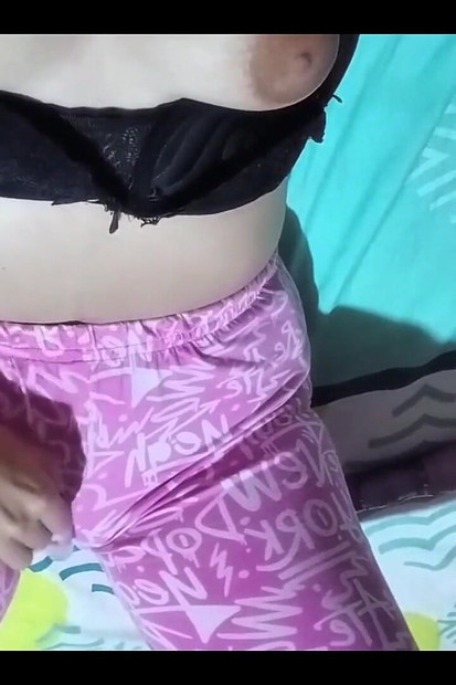 M-am trezit și am căzut pe pula văușului meu vitreg și am ajuns să ejaculez pe pula lui (partea 2)