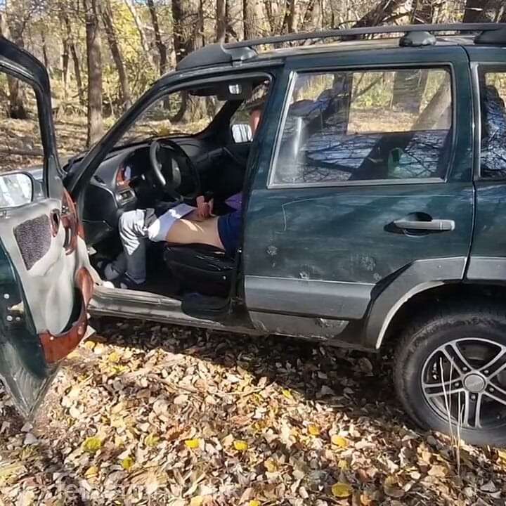 I Spied on a Straight Guy While He Was Jerking off His Huge Penis in the Car and Gave Him a Hand Job.