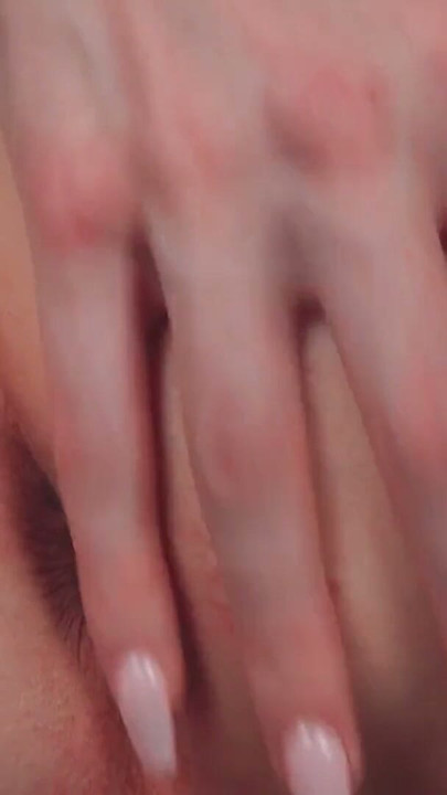 GROOBYGIRLS: The Essence of Ava Holt | Clip 1