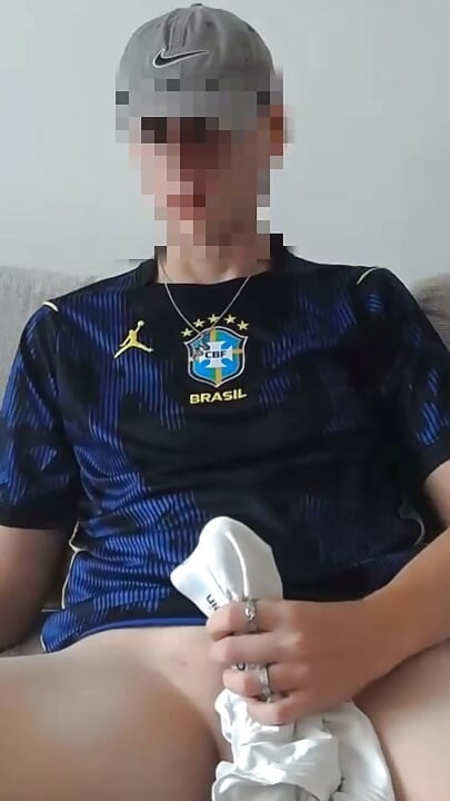 Futbol Antrenmanından Sonra 31 Çekerken Yakalanan Azgın Kardeş