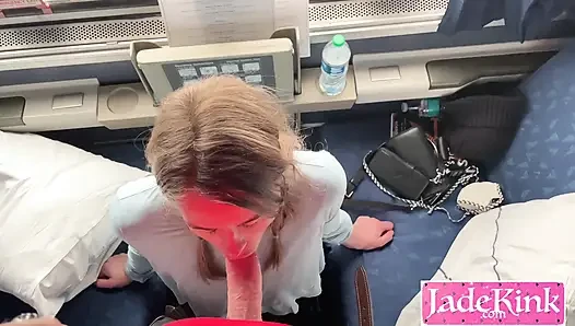 Amateur girlfriend fucked in a moving train cabin - Amtrak Train Sex