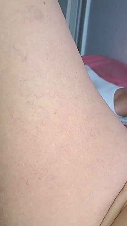 Bare tail | Clip 2