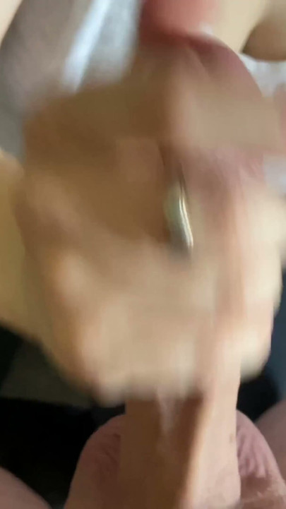 In die Hand gespritzt! | Clip 1