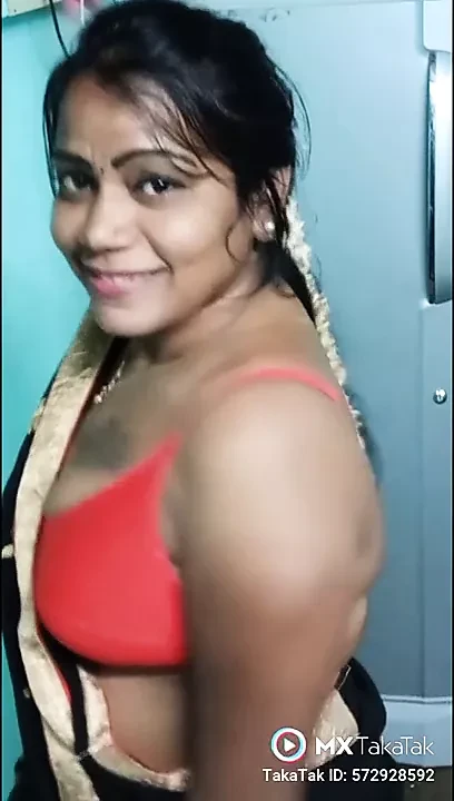 Santha laxmi 热胸罩 2