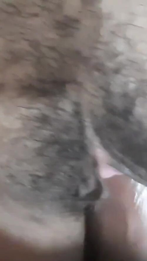 The older stepbrother fucked the younger stepbrother's housewife in the mouth at home and fucked her pussy and made a horse fuck a lot. | Clip 2