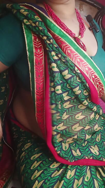 Haluan ison mustan munan... Intialainen bbw-vaimo saree-tanssi ja alastonesitys