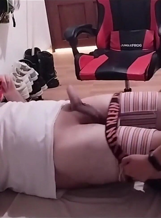 Fucking a Nurse, Sucking Her Like a Thrill, Her Body Is Fuckable