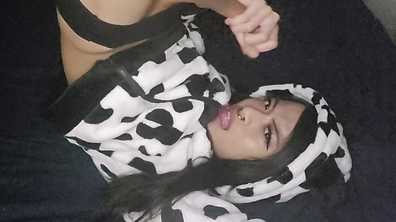 Lille trans cowgirl elsker melk