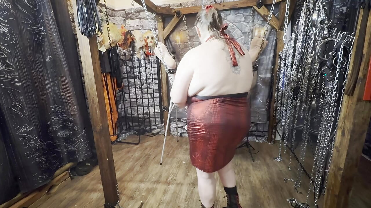 Bölüm 3 :- Domina Satana ile booboo'nun cbt cezası.