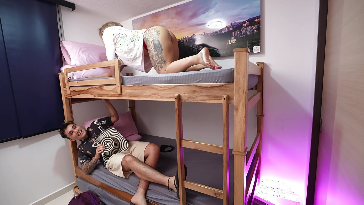 SPANISH FAN FULFILLS HIS DREAM OF FUCKING ME IN COLOMBIAN HOSTEL WITHOUT A CONDOM