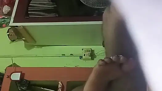 Posisi cowgirl adik tiri India