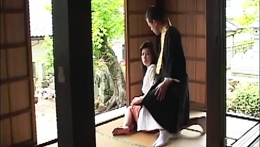 P139G02 A sad erotic drama set in the early Showa period in the suburbs of Kanto, about an only daughter of a temple and the heir to a farmer, who never end up together.
