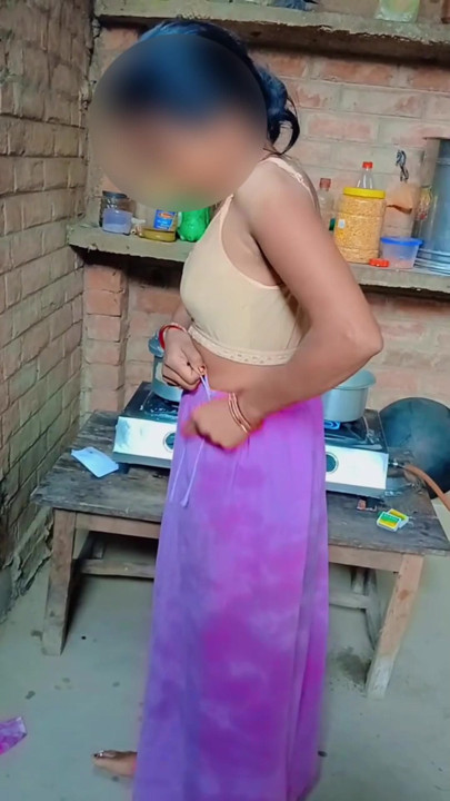 Sister-in-law played Holi with brother-in-law and had sex with hot sister-in-law. 
Indian Desi Bhabhi Sex Village Indian Devar Bhabhi Hot Sex 
On the day of Holi, brother-in-law and sister-in-law