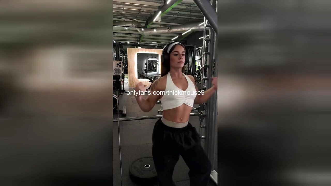 IG Live Spruta Misslyckas: 18år Fitta exploderar & Översvämningar Gym Golv (Rörigt)